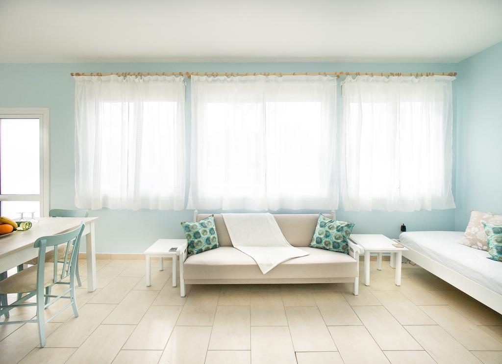Alcyone Beach House Oroklini Zewnętrze zdjęcie