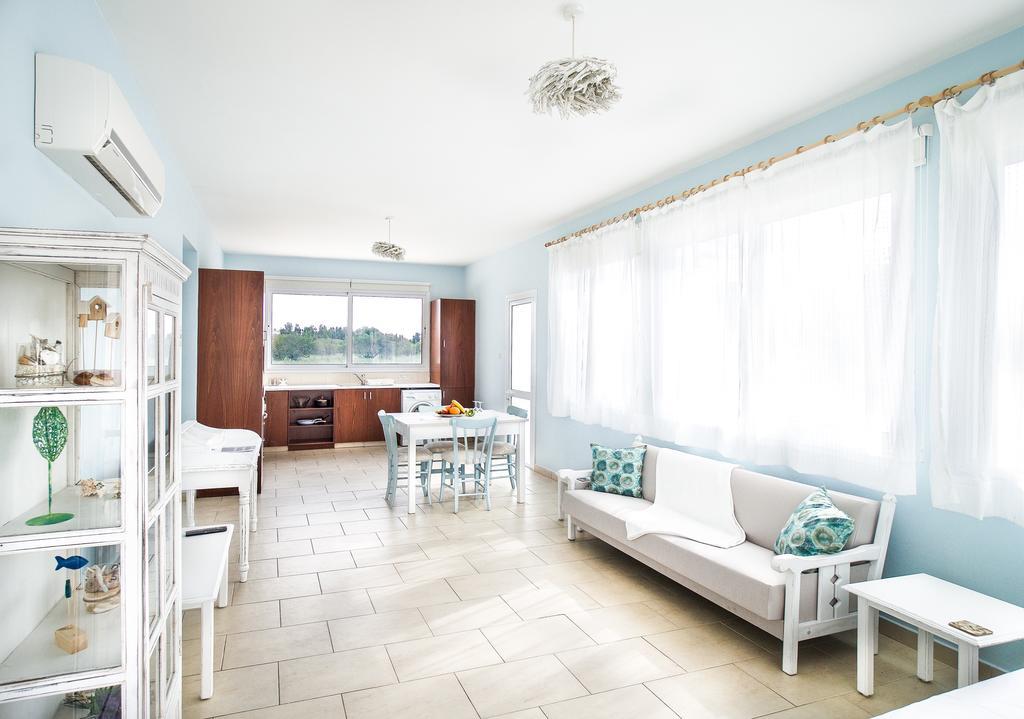 Alcyone Beach House Oroklini Zewnętrze zdjęcie